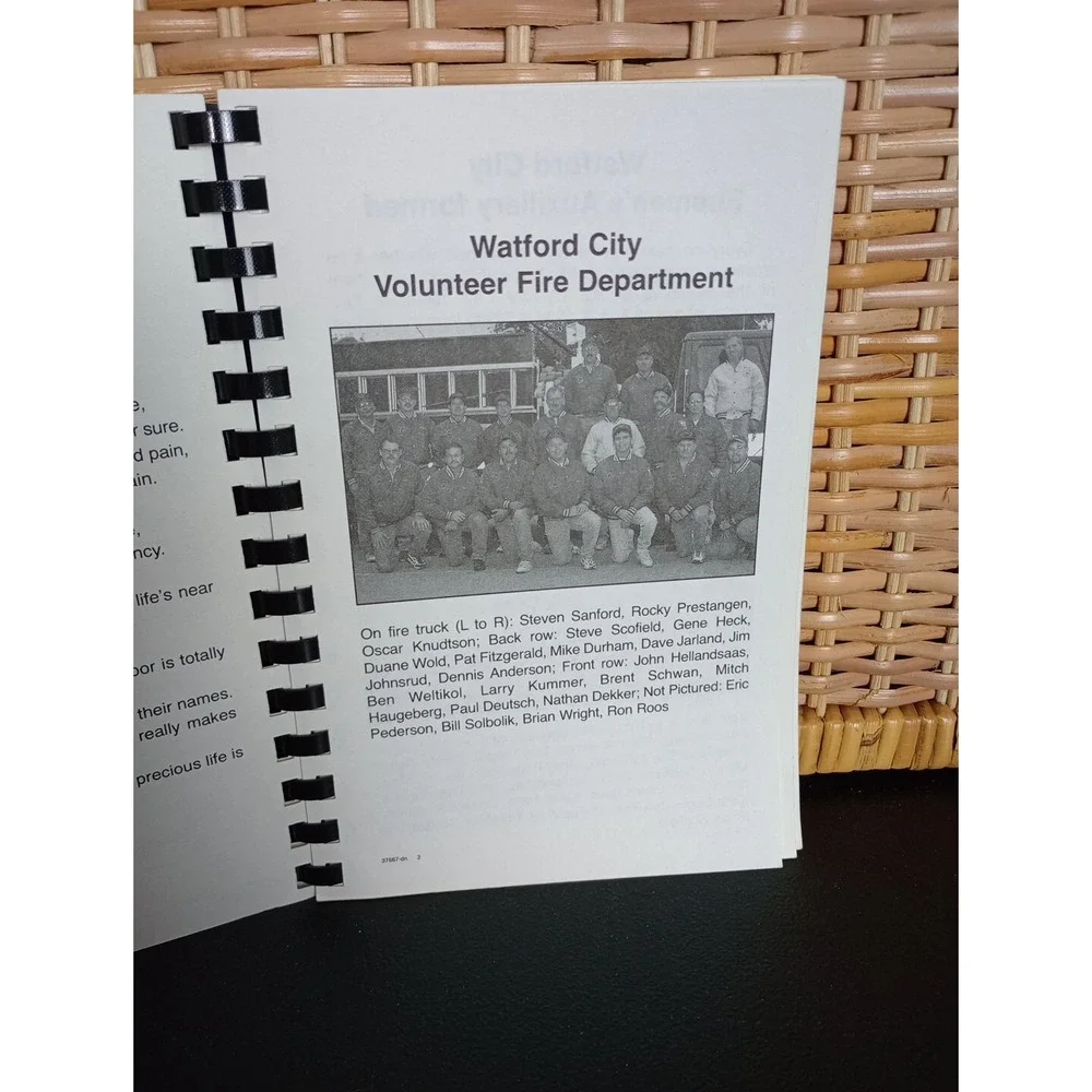Vtg Watford City Fire Department Hot Hot Hot‎ Recipes Cookbook North Dakota 2001